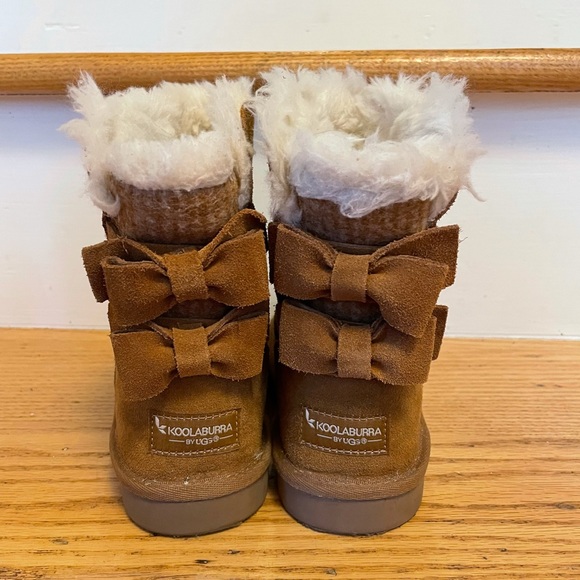 Kids Koolaburra by UGG size 13 boots - Picture 3 of 4